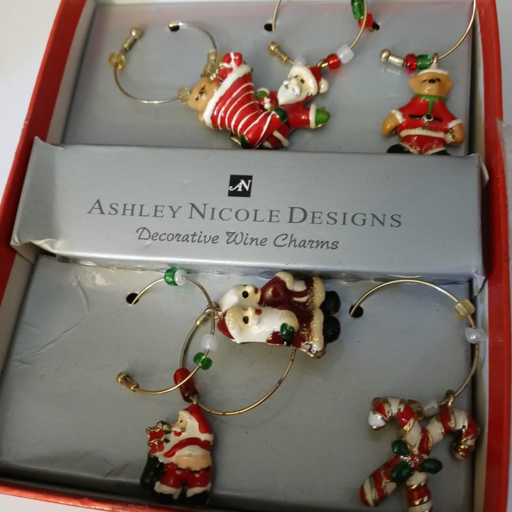 Ashely Nicole Christmas Wine Charms 6 New